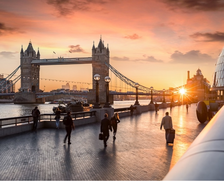 Haringtons Property Buying Advisors for London and Country Houses